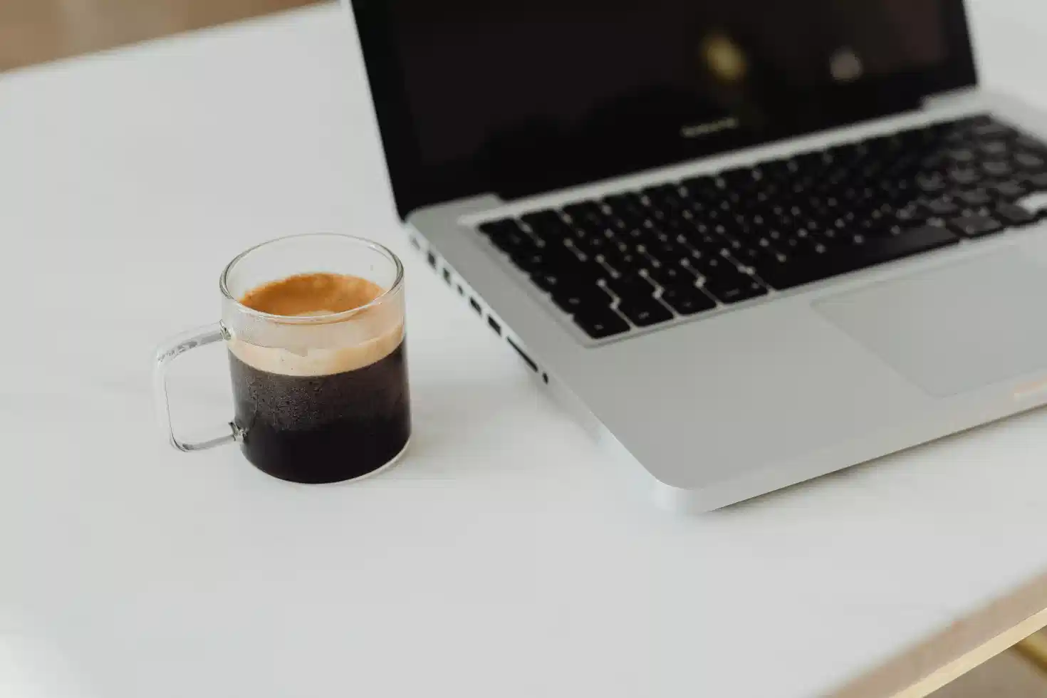 Equipo de SoftDirex trabajando en soluciones digitales